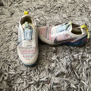 Nike Vapor Max Size 6Y/Grey Used - Good Condition. 2021 Edition